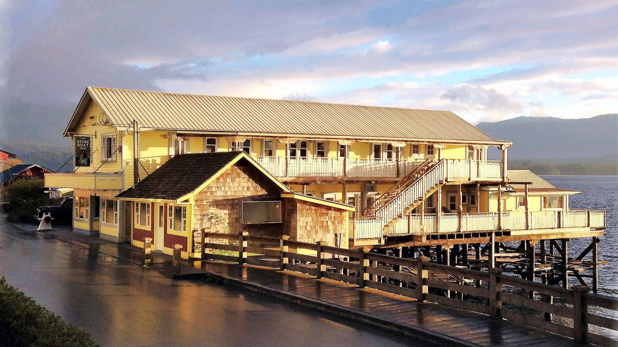 Seine Boat Inn Alert Bay Ngoại thất bức ảnh